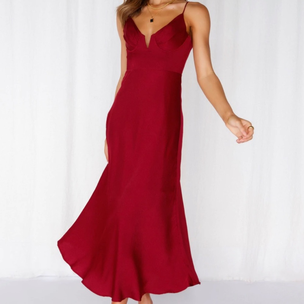 HELLO MOLLY PRIVATE KISS MIDI DRESS CHERRY